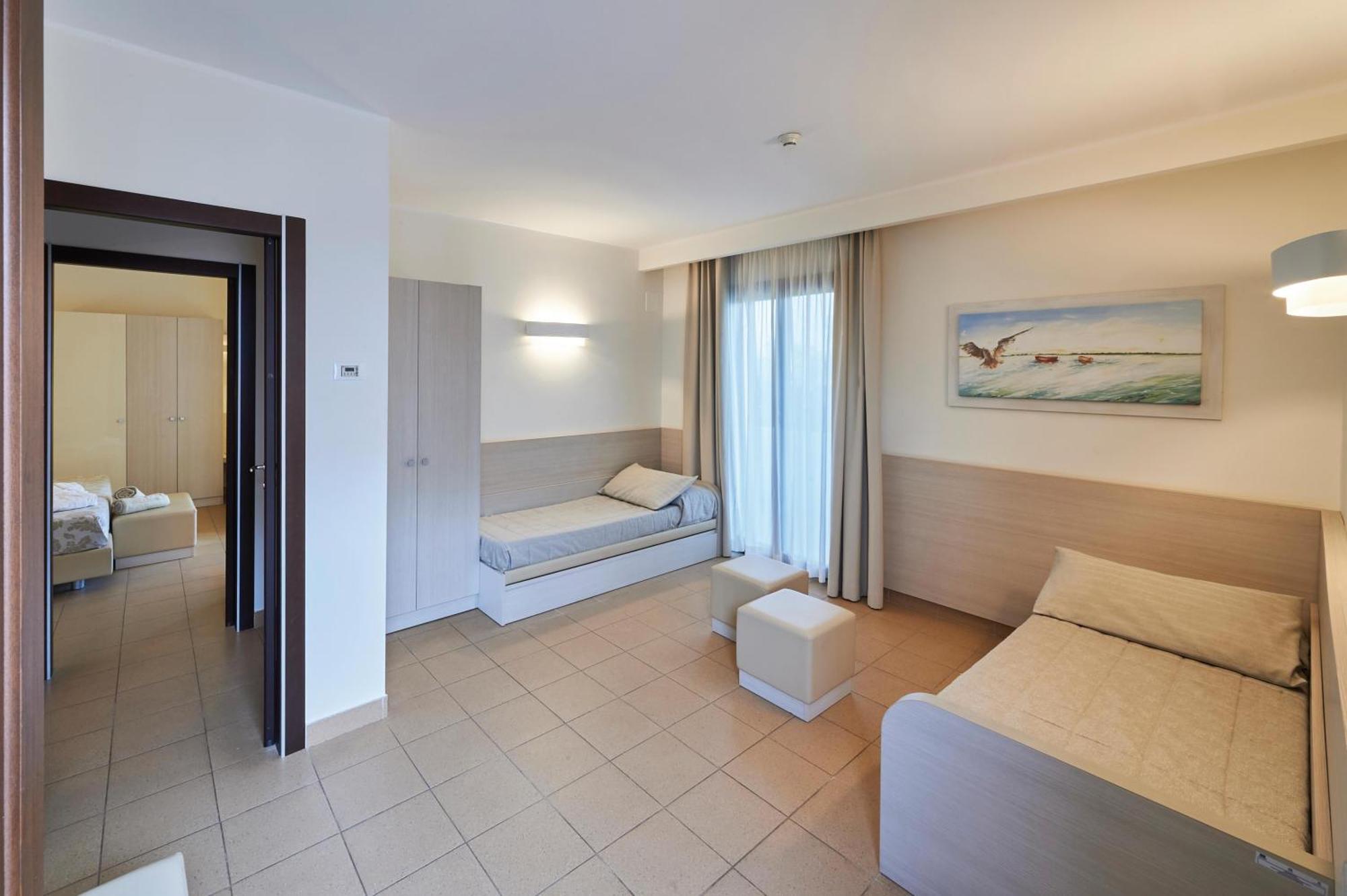 Riva Marina Resort - Cdshotels Каровиньо Екстериор снимка