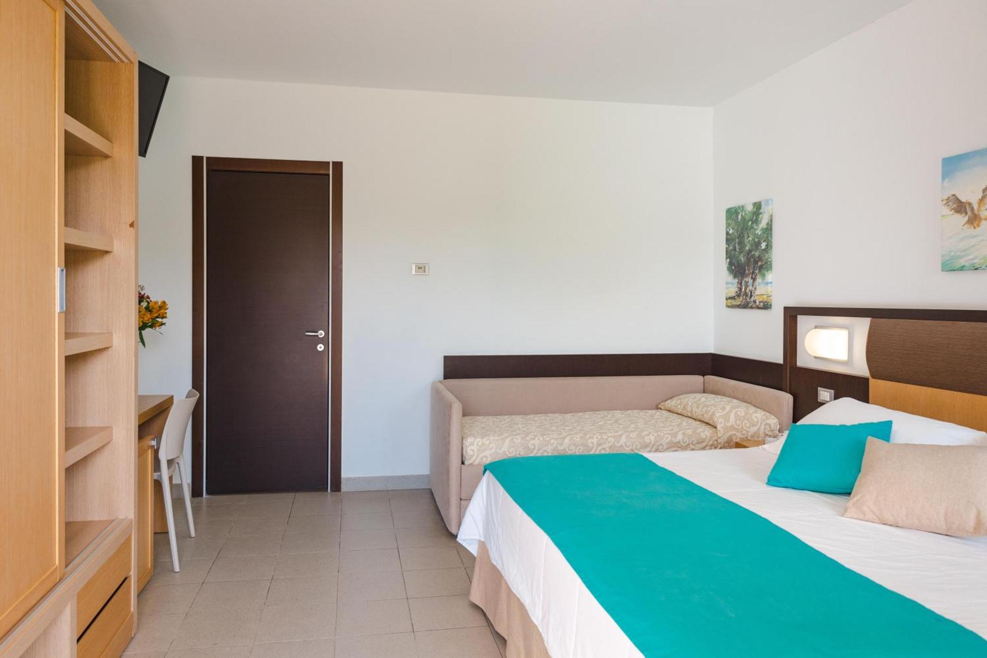 Riva Marina Resort - Cdshotels Каровиньо Екстериор снимка