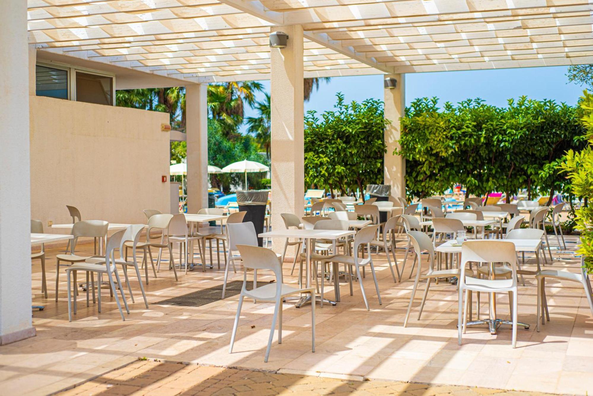 Riva Marina Resort - Cdshotels Каровиньо Екстериор снимка