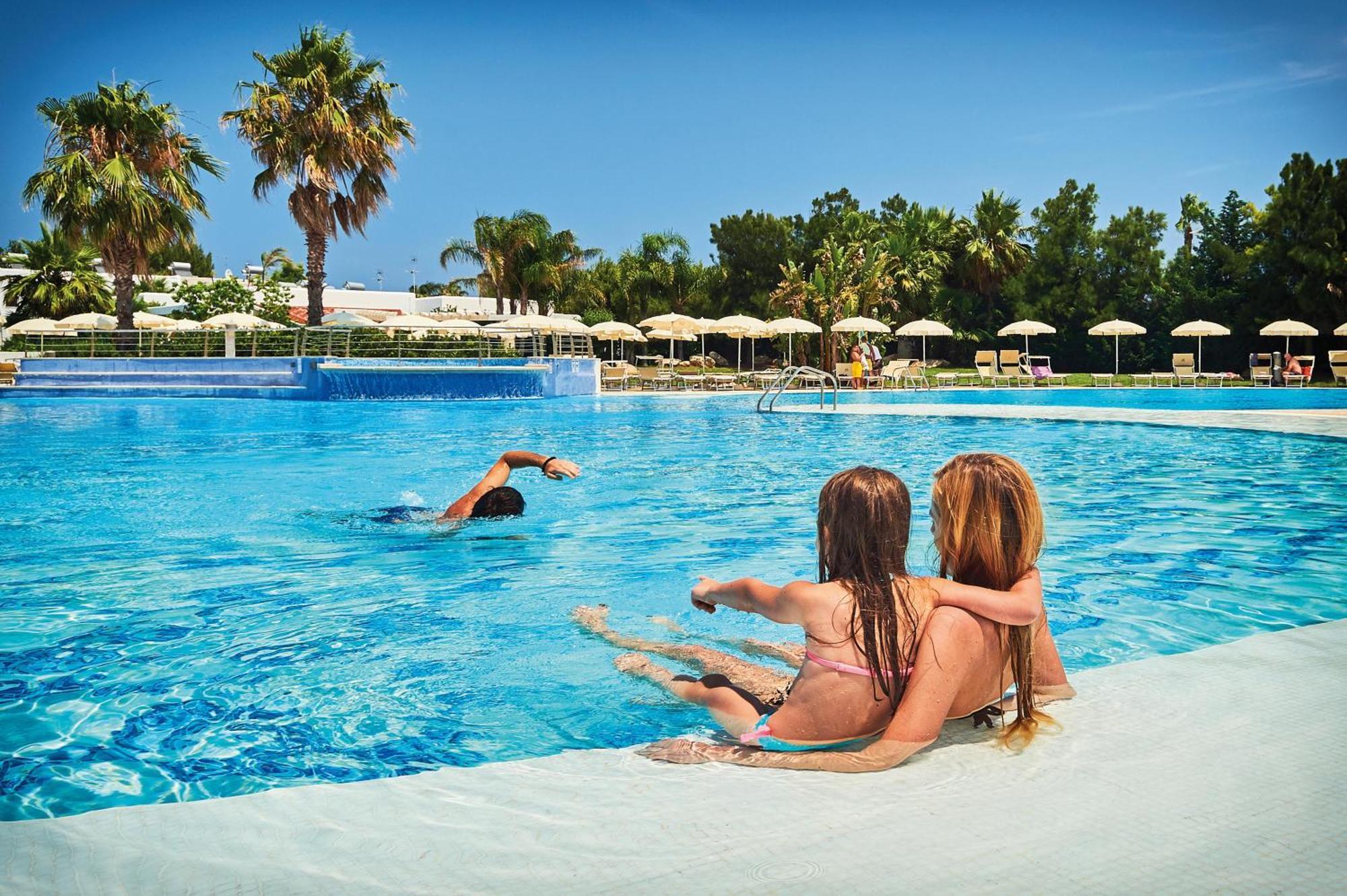 Riva Marina Resort - Cdshotels Каровиньо Екстериор снимка